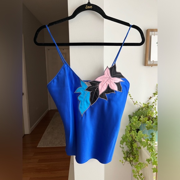 Natori Tops - NEIMAN MARCUS NATORI Royal Blue Floral Print Satin Sleeveless Blouse